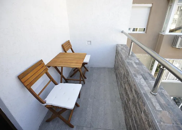 Poshta 1 1 Βάρνα