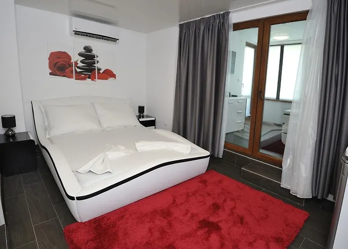 Διαμέρισμα Poshta 1 1 *